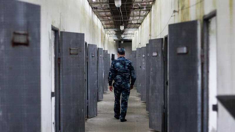 Лидеры этнических банд устроили пир в мордовской колонии