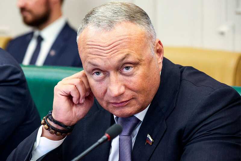 Тульский бизнесмен утверждает, что его преследование сенатора Савельева было заказано
