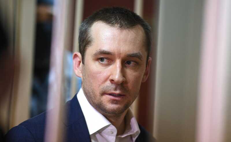 Дмитрий Захарченко рвется на фронт