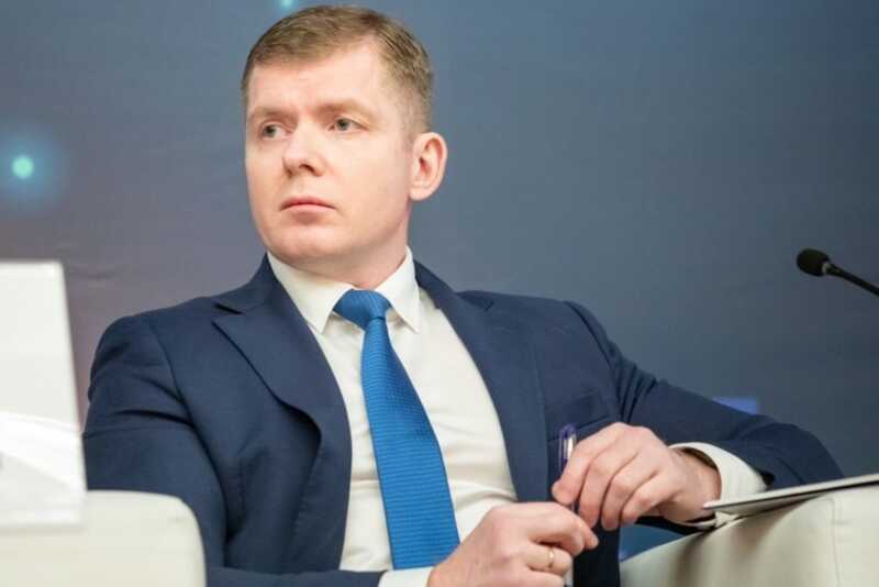 Бывший заместитель министра энергетики отоварил курьера бутылкой по голове