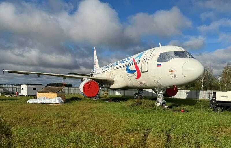 Аварийный Airbus А320 из Новосибирска начали разбирать на запчасти