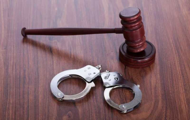 В Междуреченске врач-офтальмолог будет предан суду по обвинению в мошенничестве