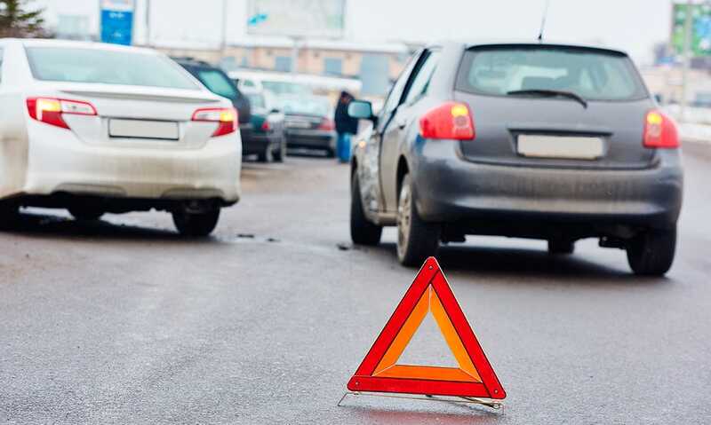 В Москве пассажирский автобус попал в ДТП с газелью: есть пострадавшие