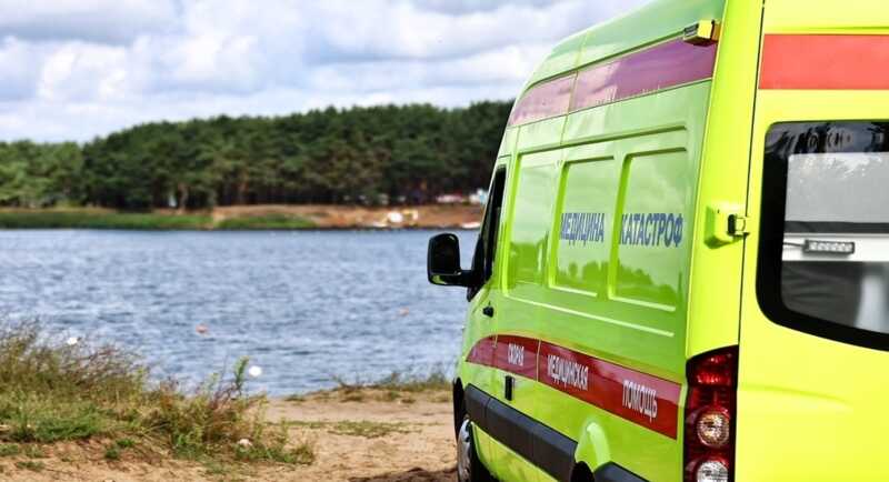 В Калининграде женщина почувствовала себя плохо во время прогулки и упала с обрыва
