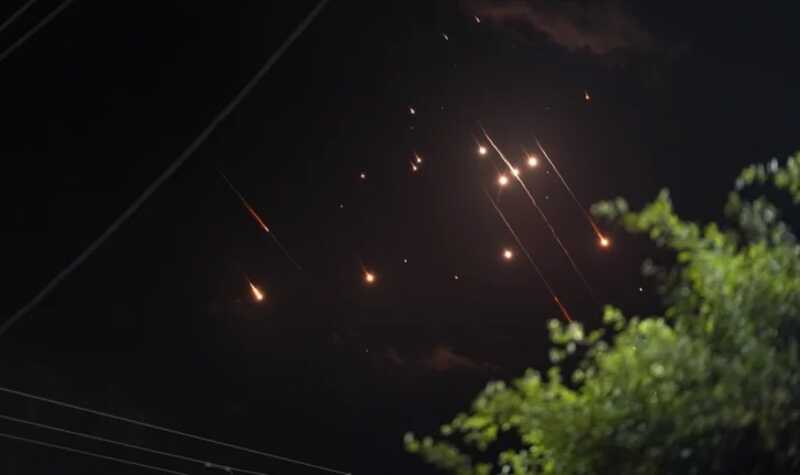 Иранские ракеты попали по военным объектам Израиля