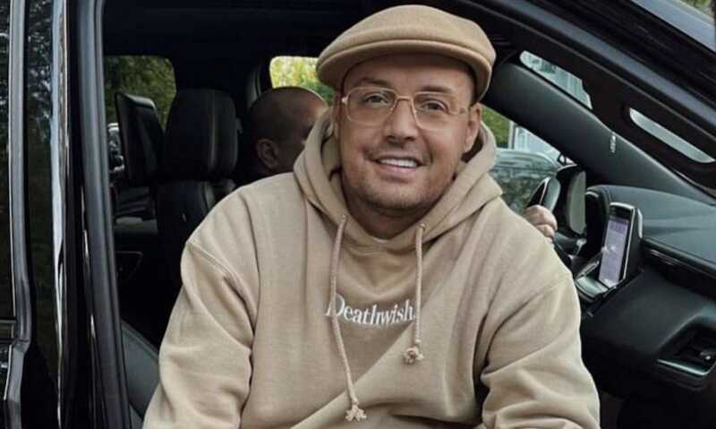       ""      