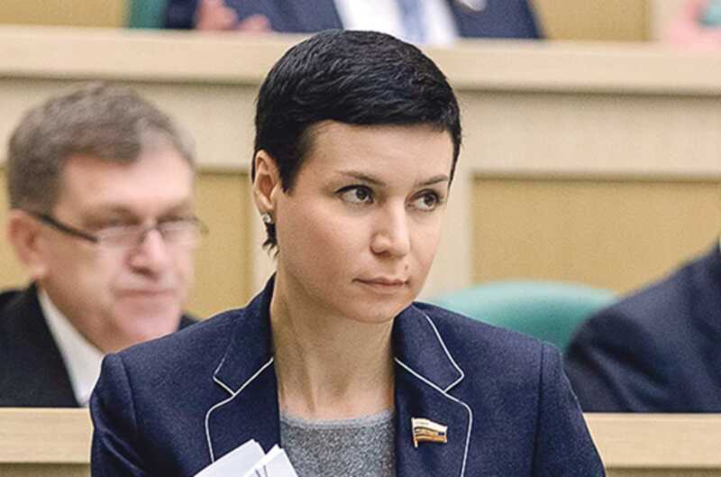 Экс-супруга рейдера Коровайко стремится занять высокую должность в правительстве Ростовской области