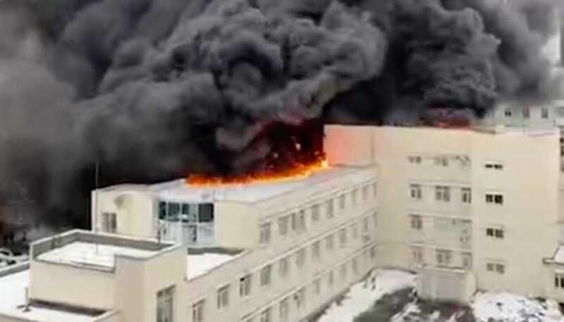 В Екатеринбурге произошёл пожар в Центральной больнице