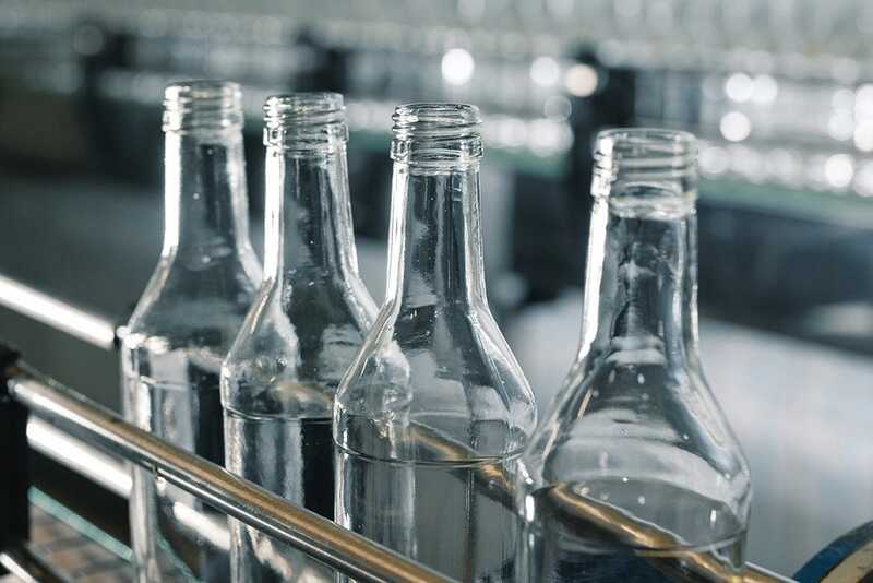 Минфин установил новую минимальную цену на водку в России