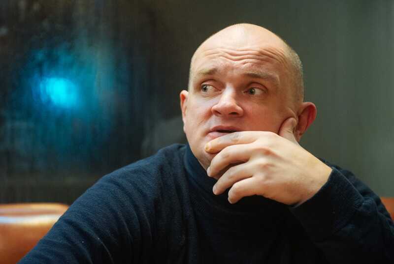 Актер Сергей Фролов столкнулся с осложнениями после ампутации пальцев ноги