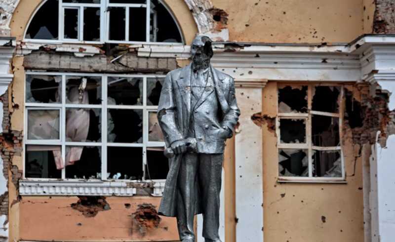 Москва и Киев обвинили друг друга в нападении на школу-интернат в Судже