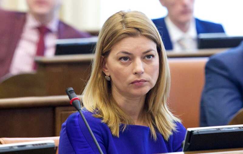Депутат Елена Пензина требует отмены концертов Лолиты и Арбениной в Красноярске