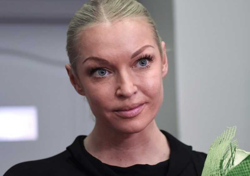 Анастасия Волочкова не знала о продаже масок с собственным изображением