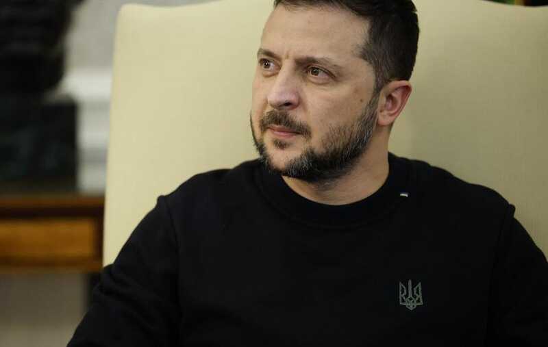 Зеленский заявил, что не видит в своих действиях ошибок
