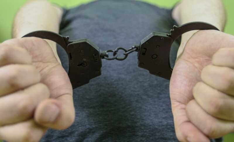 В Архангельске девушку заключили под стражу за оправдание терроризма