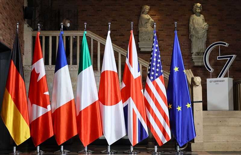           G7