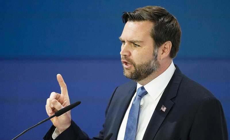 Вице-президент США Джей Ди Вэнс обвинил Зеленского в конфликте в Овальном кабинете
