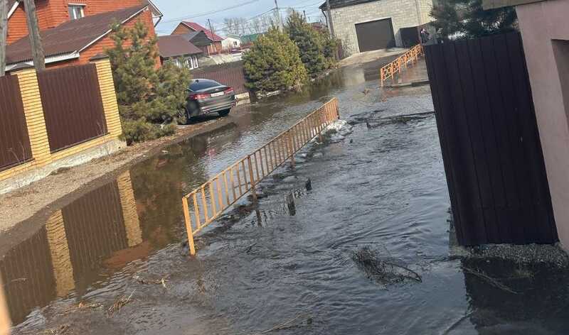 В Иркутской области и Бурятии вода затопила дома и участки: власти вводят ЧС