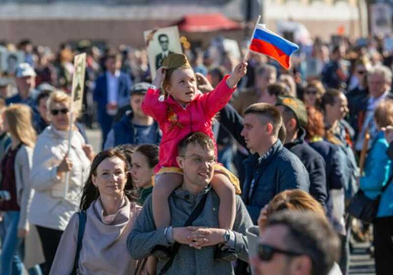 Z-патриот увязал демографическую ситуацию с нерадивостью мужчин и нехваткой древесины