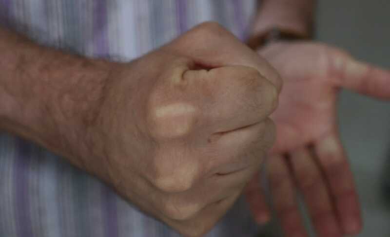 В Тюмени таксист жестоко расправился с пассажиром из-за неоплаченной поездки