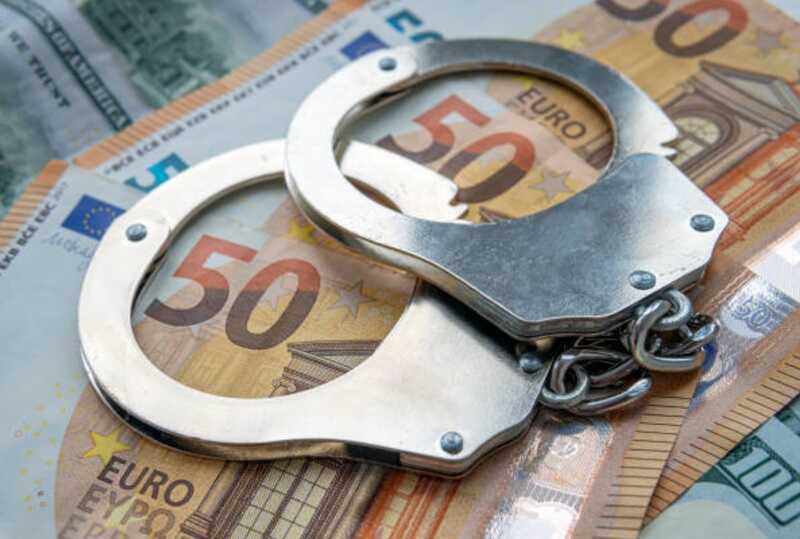 В Шереметьево задержали гражданина Франции с контрабандными 56 тысячами евро
