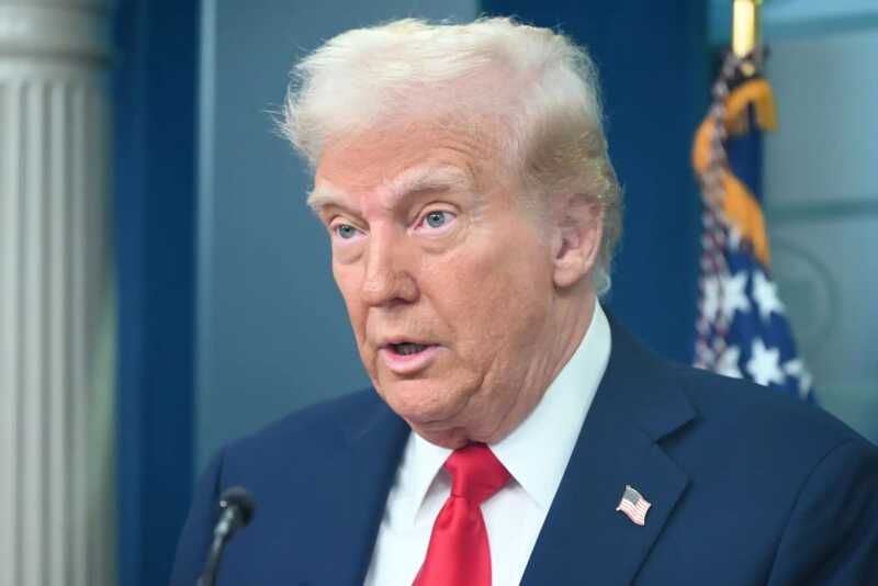 Трамп утверждает, что тарифы способствуют снижению инфляции и поддерживают экономику США
