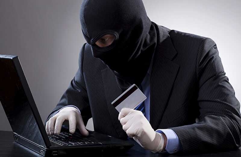 Мошенники убедили пенсионерку продать квартиру за 15 миллионов рублей
