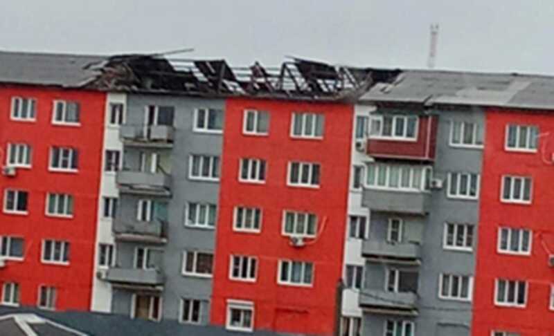 Примерно 9000 жителей Приморья остались без электричества в результате шторма