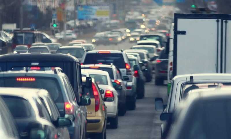 В Москве из-за ДТП с грузовиками образовалась пробка длиной 12 километров