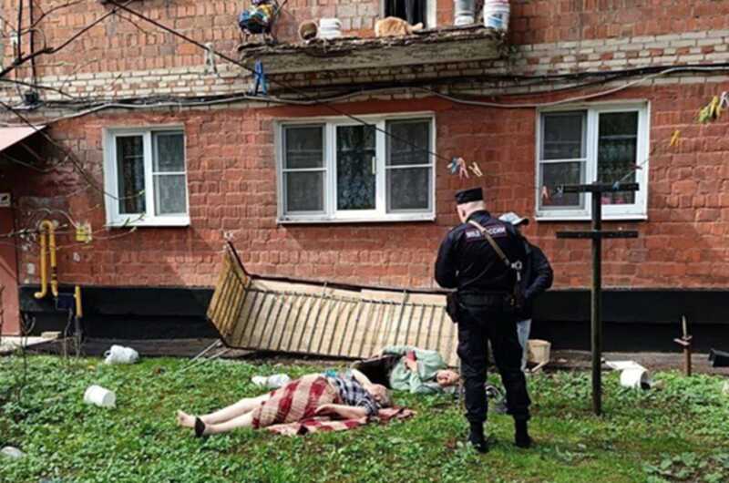 В Подмосковье произошло обрушение аварийного балкона с двумя пенсионерками