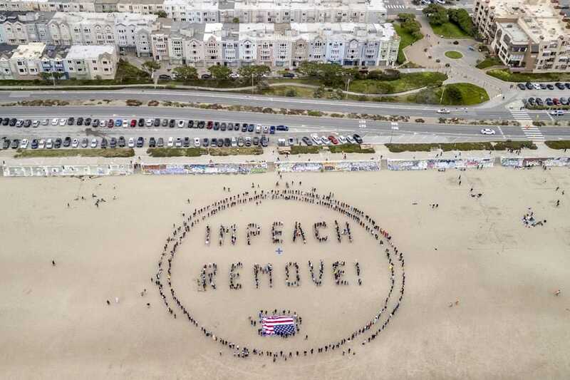 «Impeach + Remove»: США охватила новая волна протестов