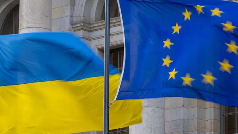 Париж и Лондон предлагают прекратить огонь без уступок по территории