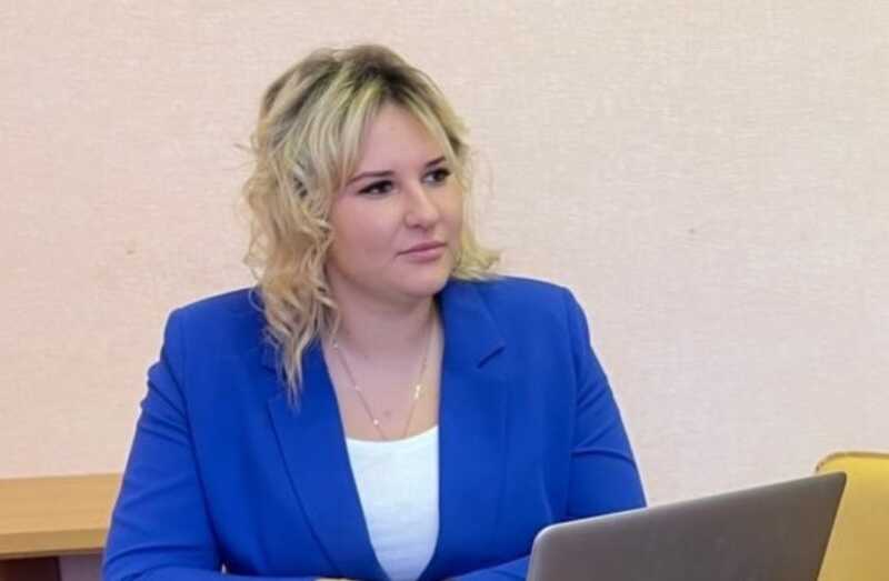 Депутат из «Единой России» Анастасия Орехова отдохнула у брата-мошенника в Майами