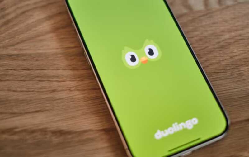Искусственный интеллект вместо сотрудников: Duolingo делает ставку на нейросети