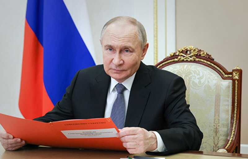 Путин продлил требование для экспортёров продавать валютную выручку