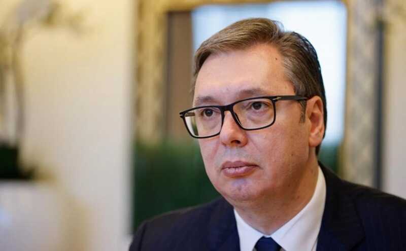 Сербский президент Александр Вучич приостановил работу из-за проблем с давлением