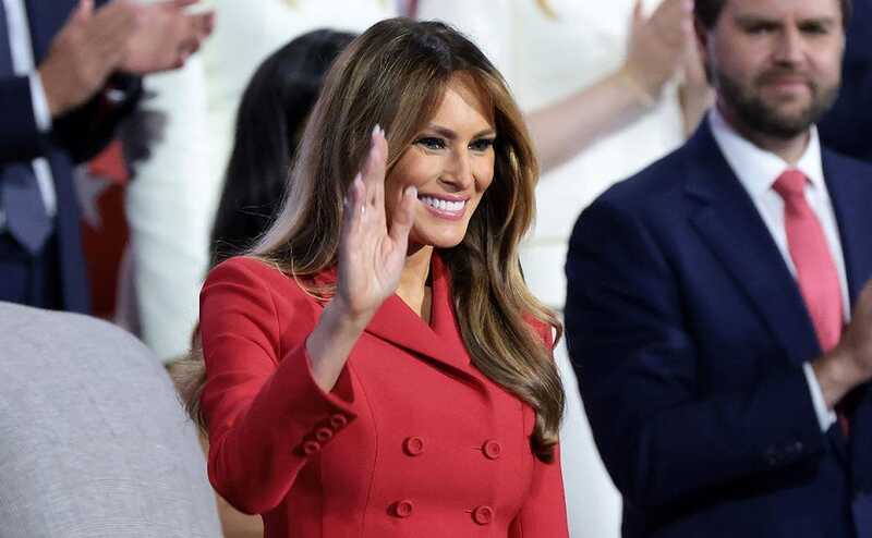 Мелания Трамп провела в Белом доме меньше двух недель с января