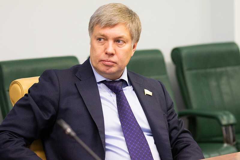 Политический кризис в Ульяновской области: губернатор Алексей Русских теряет контроль?