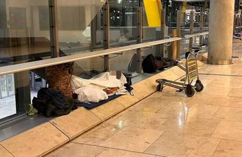 В мадридском аэропорту Барахас образовался крупный «город» бездомных