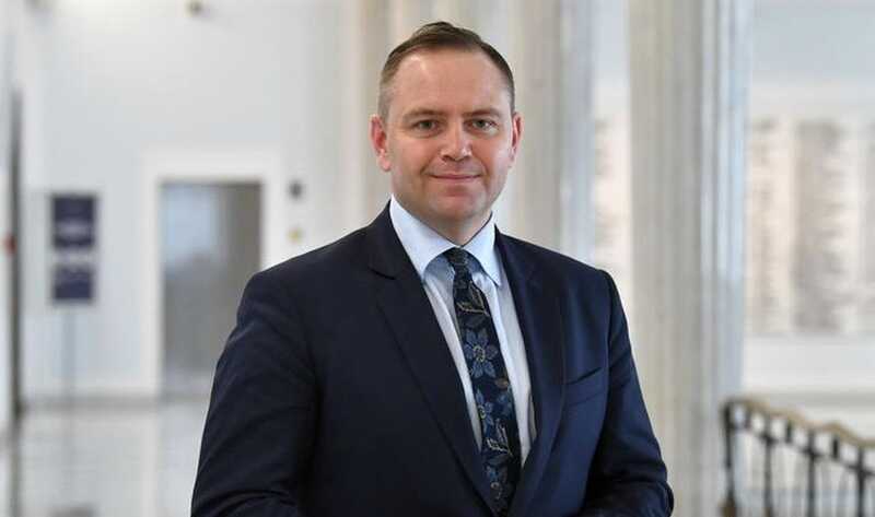 Оппозиционер Кароль Навроцкий победил на выборах президента Польши