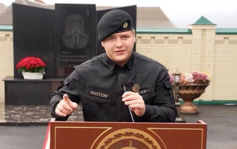 Рамзан Кадыров продвигает своего сына-подростка на важные должности в Чечне