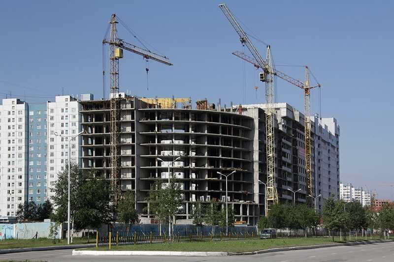 Непредвиденные кризисы: почему в Новосибирске не могут завершить строительство семи поликлиник
