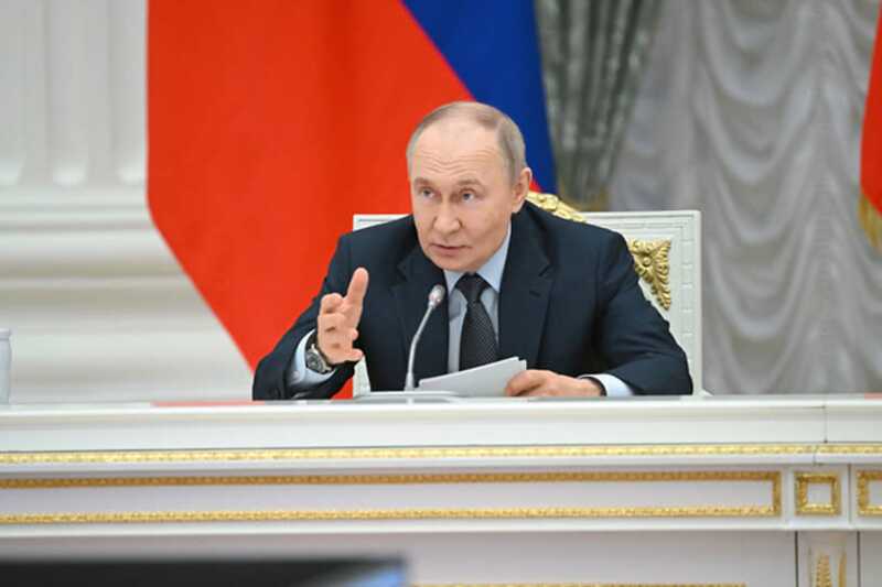 Путин поручил укрепить ядерную триаду и обновить арсеналы