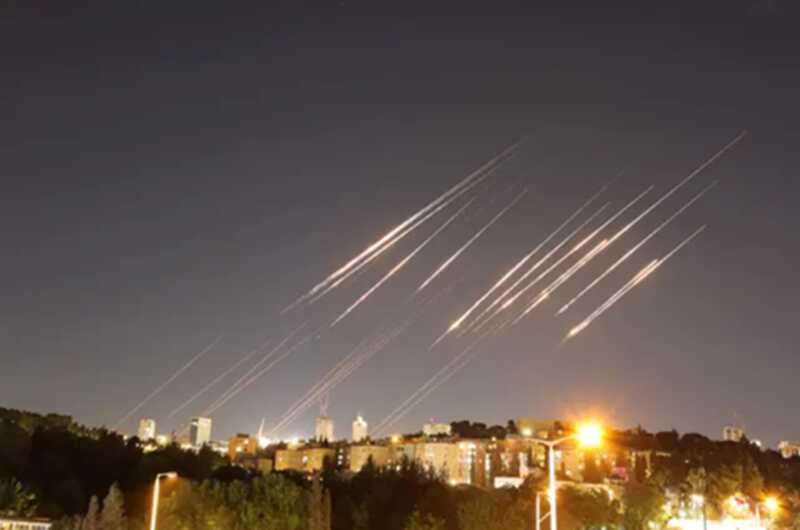 Израильские военно-воздушные силы нанесли удар по ракетным объектам в западной части Ирана