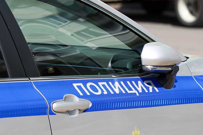 В Нижнем Новгороде подростки устроили погром в фургоне с мороженым