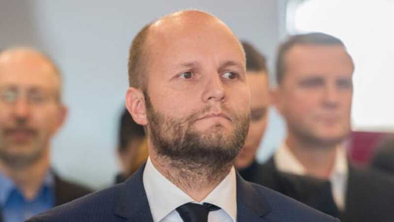 Словацкая полиция разыскивает экс-министра обороны за поддержку Украины