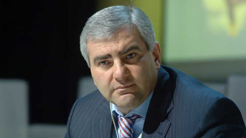 Российский миллиардер Карапетян был взят под стражу на два месяца