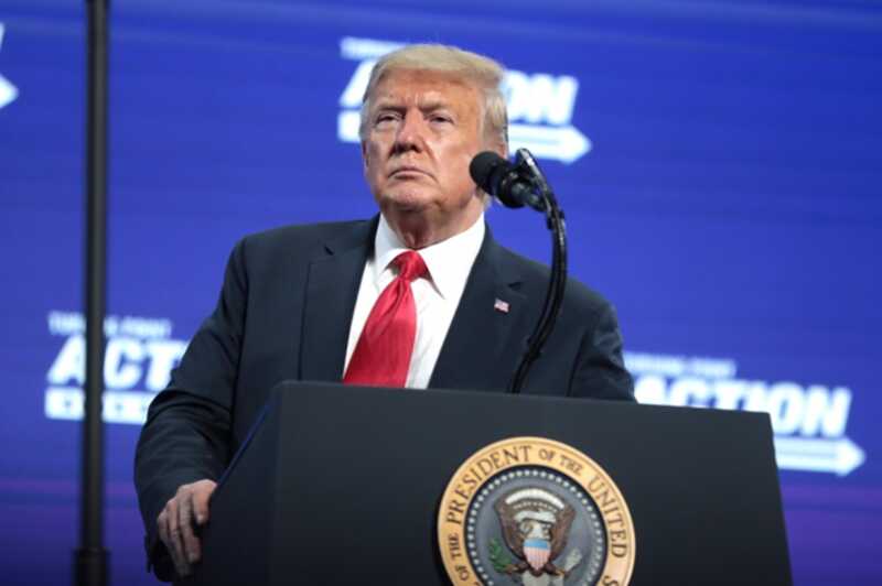 Европа стремится дать Трампу возможность избежать военного столкновения с Ираном