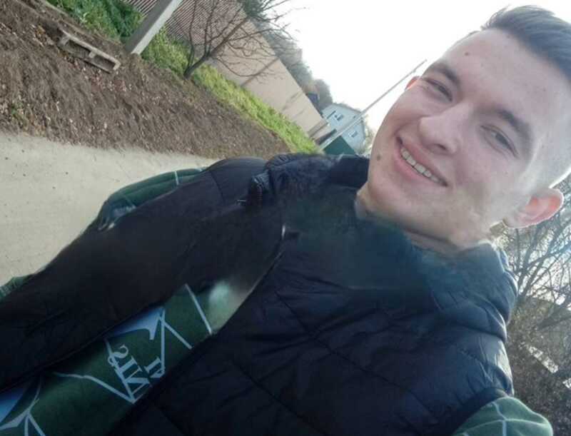 Военнослужащий с ножом ограбил адвоката в Ростовской области