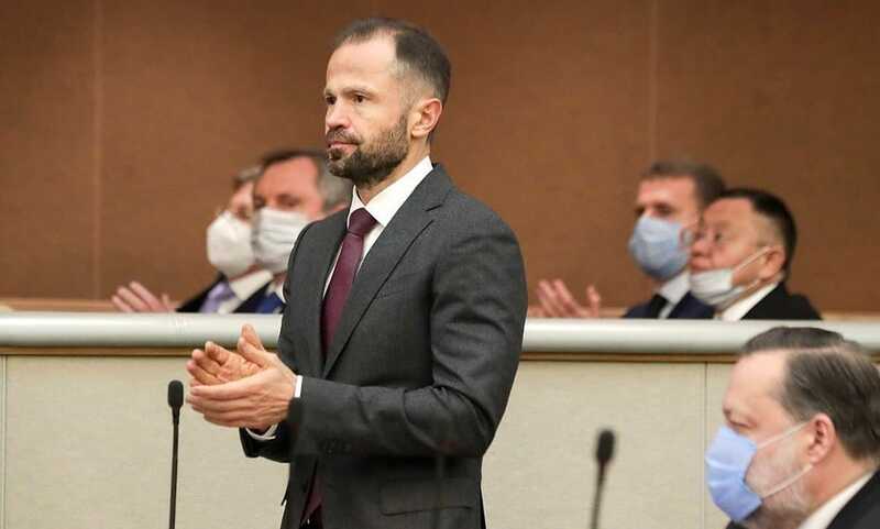 Депутат-миллионер Роман Лябихов пытается создать трудности для губернатора Александра Цыбульского